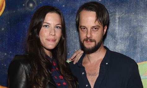 Liv Tyler Shows Off Gorgeous Engagement Ring And Photo Of Son Sailor With