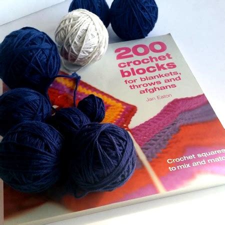 Choose from 200 beautiful block designs and learn different ways of joining them to make blankets and throws that crochet is one of the oldest and most fascinating ways of creating a fabric out of yarn. Jan Eaton's 200 Crochet Blocks book review - spincushions
