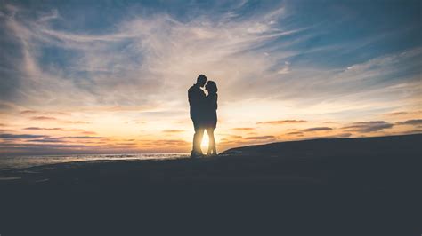2560x1440 Love Couple Sunset 1440p Resolution Hd 4k Wallpapers Images