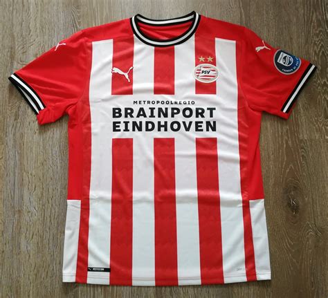 He joined psv eindhoven in 2005, when he was nine years old. New Season PSV Eindhoven Home football shirt 2020 - 2021 ...