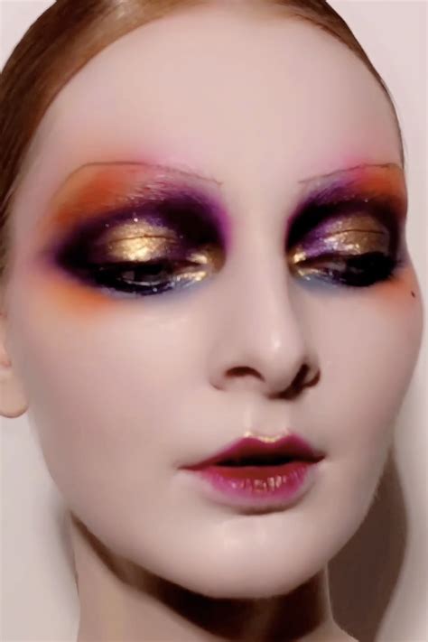 Pat Mcgrath Recreated 2 Unforgettable Beauty Looks From Her Runway Back