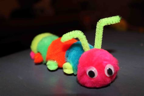 19 Fun Pipe Cleaner Crafts For Kids