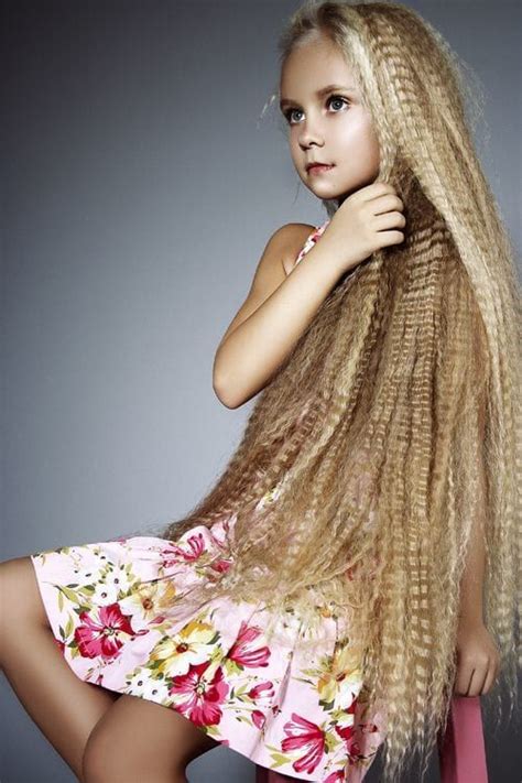 longest hair women 30 girls with longest hairs in the world long hair styles long hair women