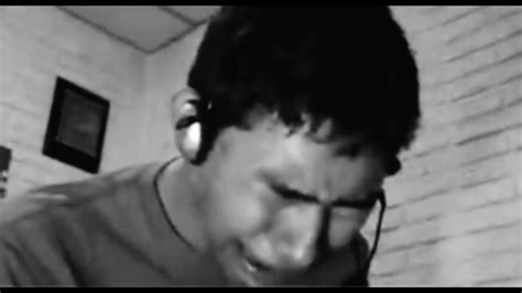 Fernanfloo llorando con canción de (house-Space song) - YouTube