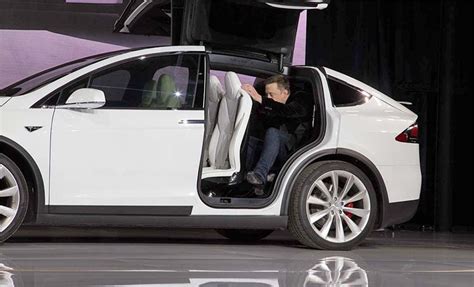 Better Late Than Never Tesla Finally Reveals Model X The Detroit Bureau