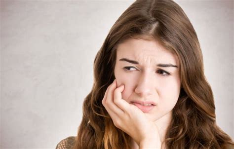 Blood Blister In The Mouth And Cheek Causes Home Remedies