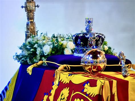 St. George's Chapel: Burial of Elizabeth II & Tales from The Vault