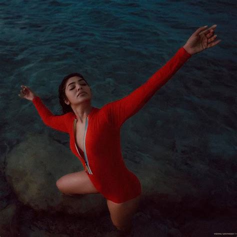 Actress Rima Kallingals New Beach Photoshoot Goes Viral On Social