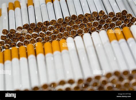 Marlboro Winston Cigarettes Hi Res Stock Photography And Images Alamy