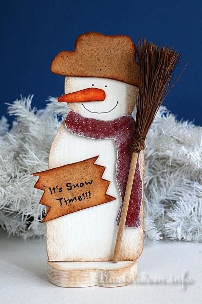 Schneemann winterlicher schneemann aus holz zum hängen, mit anleitung und vorlage. Basteln für Weihnachten - Holz Schneemann "It's Snow Time!!!"