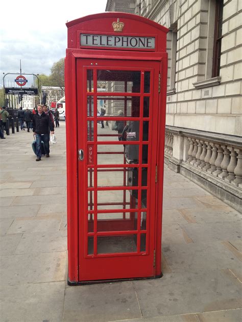 Iconic Phone Booth In London London Phone Booth Old Phone Bothered