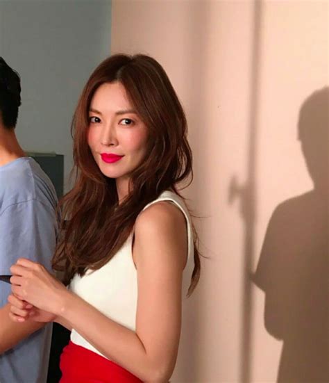 See full list on dictionarypeople.tistory.com 김소연, #물개박수 #순간정지 #품절녀 청순+러블리 미모 - MBN