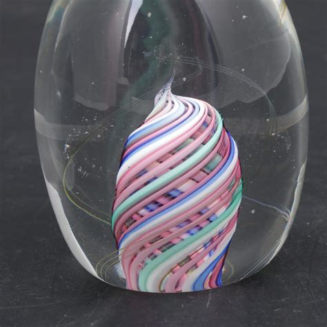 Eickholt And Other Egg Shaped Art Glass Paperweights Ebth