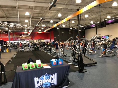 Crunch Fitness Celebrates Grand Opening In Parsippany Parsippany Nj