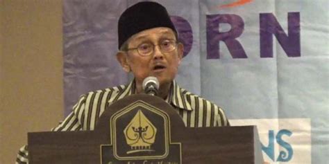 Persiapan masuk perguruan tinggi negeri. Habibie: Di mana anda berada orientasilah pada produk ...