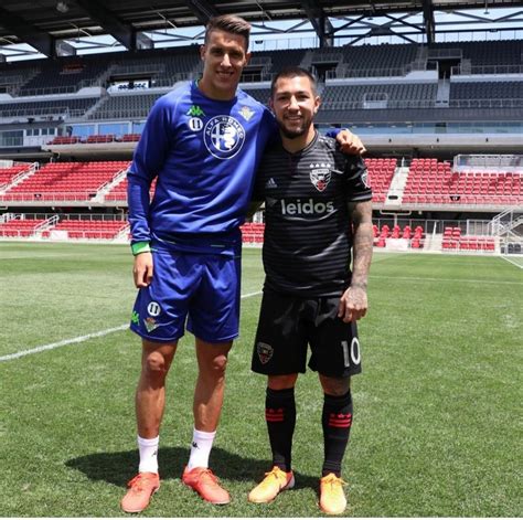 Bienvenidos a la pagina de luciano acosta ¿Cuánto mide Luciano Acosta? - Real height