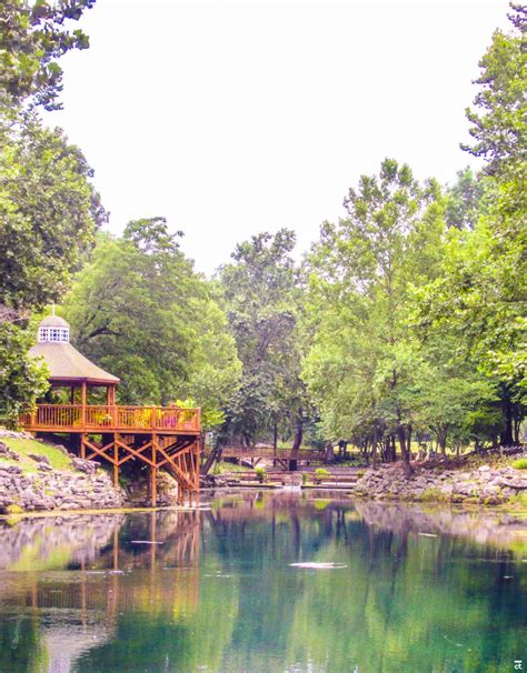 Eureka Springs: 25 Things to Do - Christobel Travel