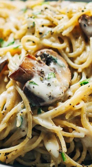 This garlic mushroom pasta is creamy, garlicky and ready in just 20 minutes. Creamy Garlic Herb Mushroom Spaghetti | Recipe | Food ...