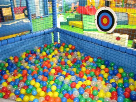 Ball Pit At Showbiz Pizza They No Longer Have The Ball Pit