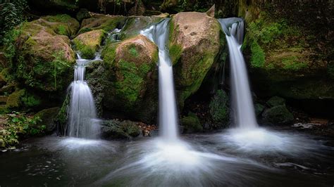 Peaceful Falls 16x9 Photograph By Trevor Parker