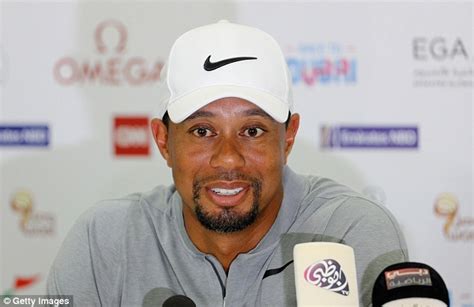 Tiger Woods Taking Inspiration From Roger Federer Daily Mail Online