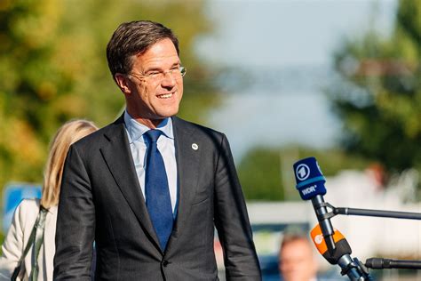 Welcome to my official facebook page! Nout van der Vaart: Rutte, houd het niet bij een mooi ...