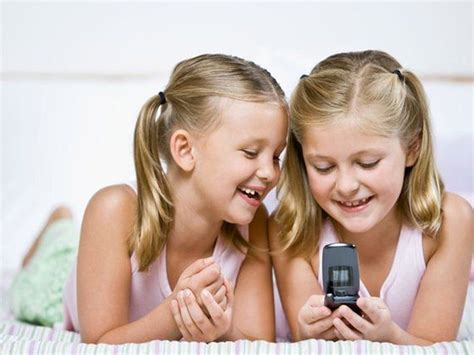 The 7 Best Phones For 10 Year Olds Which Is Compatible For Kids Flip