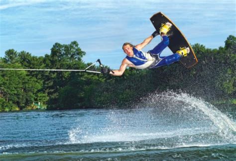 Decide the best place to stay, while you going for wisconsin dells, the thighs that covers up the half planning of your trip is the place where you stay. Famous Wisconsin Dells water ski show to shut down ...