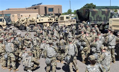 Minnesota National Guard soldiers being deployed to ...