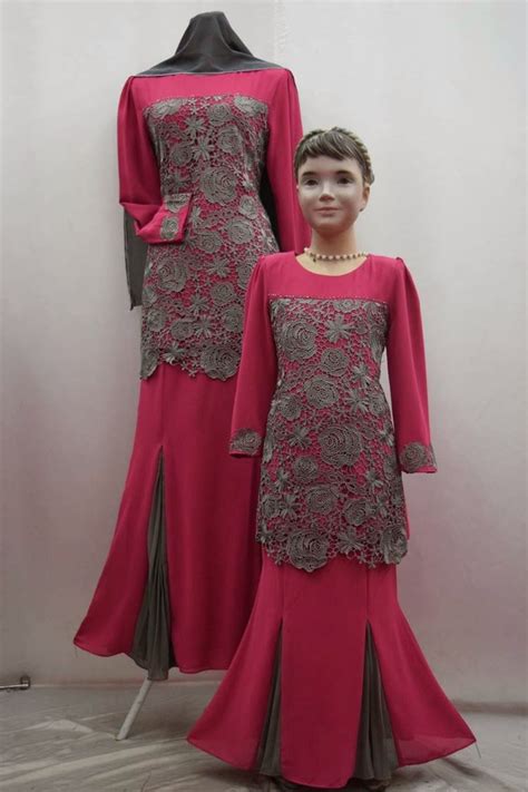 Sesuai dengan fesyen mase kini. Collection of Fesyen Baju Dari Kain Lace | Prada Lace For ...