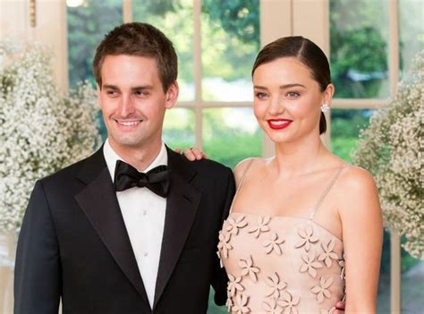 Miranda kerr and bloom split two years ago. Pregnant Miranda Kerr calls herself a fan of her ex ...