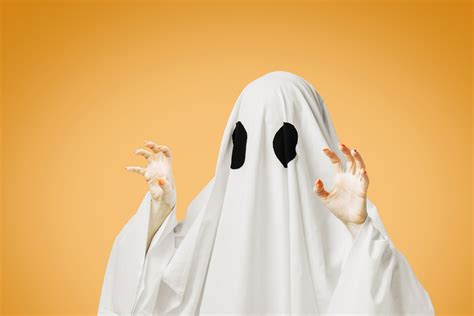 The 6 Worst Celebrity Halloween Costumes Of 2021