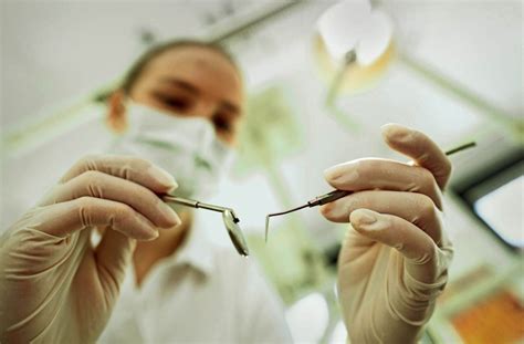 Auf dieser seite findet ihr laufend aktualisierte infos zum thema, faq und downloads. Coronavirus in Baden-Württemberg: Land überarbeitet Corona ...