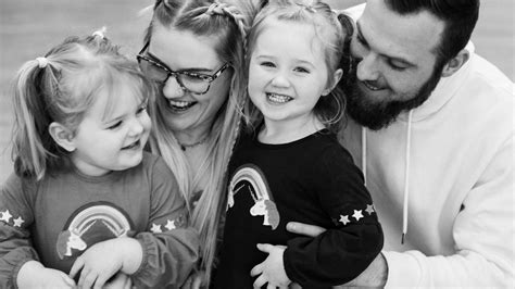 Uk Dad Gets Tattoo Of Daughters Rare Birthmark To Remind Her Shes