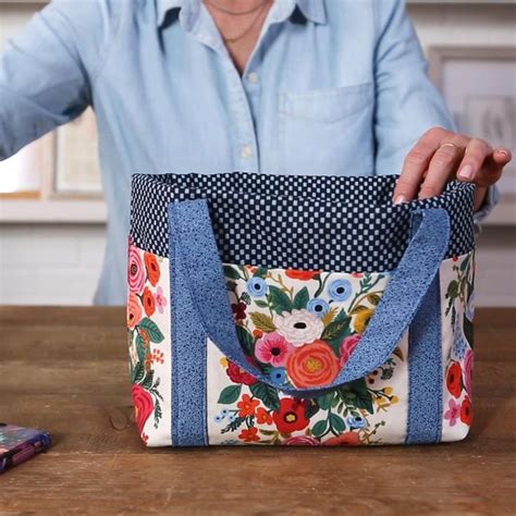 Make Your Own Simple Six Pocket Bag Video Video Sewing Projects