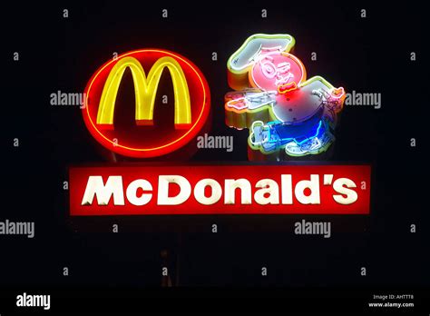 Vintage Mcdonalds Sign Hi Res Stock Photography And Images Alamy