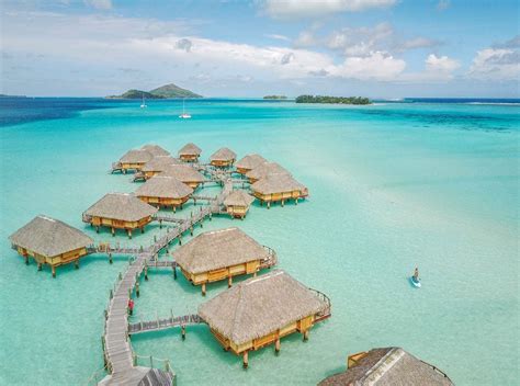 8 Best Overwater Bungalows In Bora Bora Pros And Cons Sand In My Suitcase