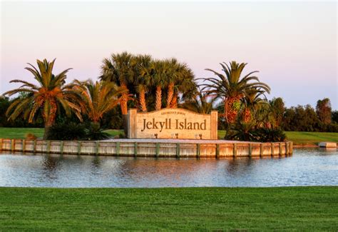 The quintessential southern fine dining experience is a culinary and visual delight and an experience on any jekyll island vacation. Where's Liz? 2015: Jekyll Island, GA