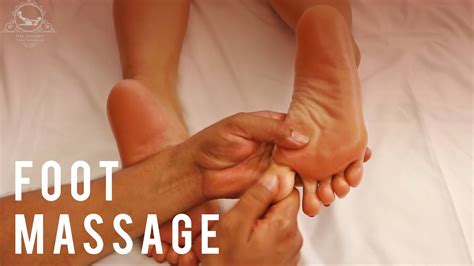 Asmr Foot Massage How To Give Relaxing Foot Massage Youtube