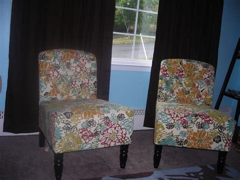 Take a look at our sale prices. I Dream of Decor: Can You Love a Chair?...