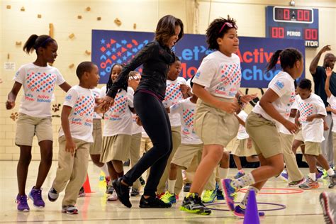 Michelle Obama Sports Stars Visit Dc School To Promote ‘lets Move