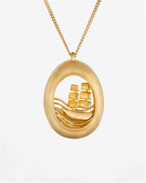 Large 14k Gold Pendant Necklace Gold Nautical Necklace Gold Etsy
