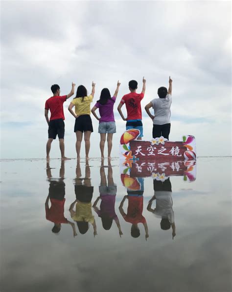 Once you arrive at the port, you and your group will be escorted to a jetty heading to. Sky Mirror Kuala Selangor (How You Can See This Surreal ...