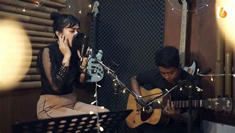 tak seindah cinta yang semestinya naff della firdatia live cover video dailymotion