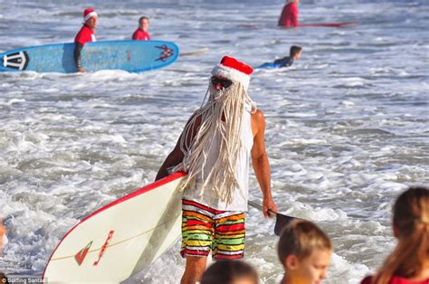 Ten Thousand People Pack Florida Beach For Surfin Santa Daily Mail