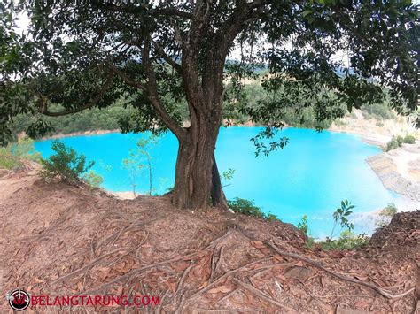Cocok banget kamu bawa sebagai tema pernikahanmu. Keindahan Misteri Tasik Biru dan Tasik Hijau Di Bukit Ibam ...