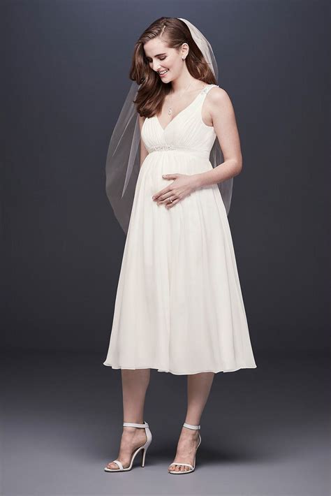 The Best Maternity Wedding Dresses For Every Bridal Style