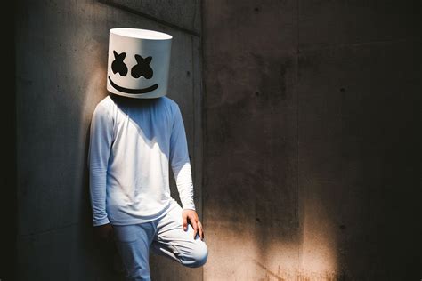 Listen to marshmello's top songs like alone, sing me to sleep, silence, download songs for free, browse upcoming concerts and discover similar djs on edm hunters. Marshmello DJ Wallpapers - Wallpaper Cave