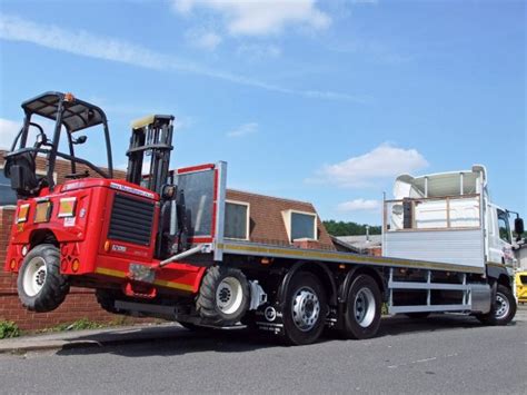 maun motors  drive flatbed moffett lorry hire