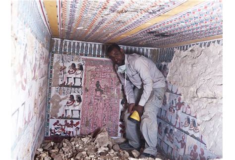 Two 3500 Year Old Tombs Adorned With Vivid Paintings Unearthed In
